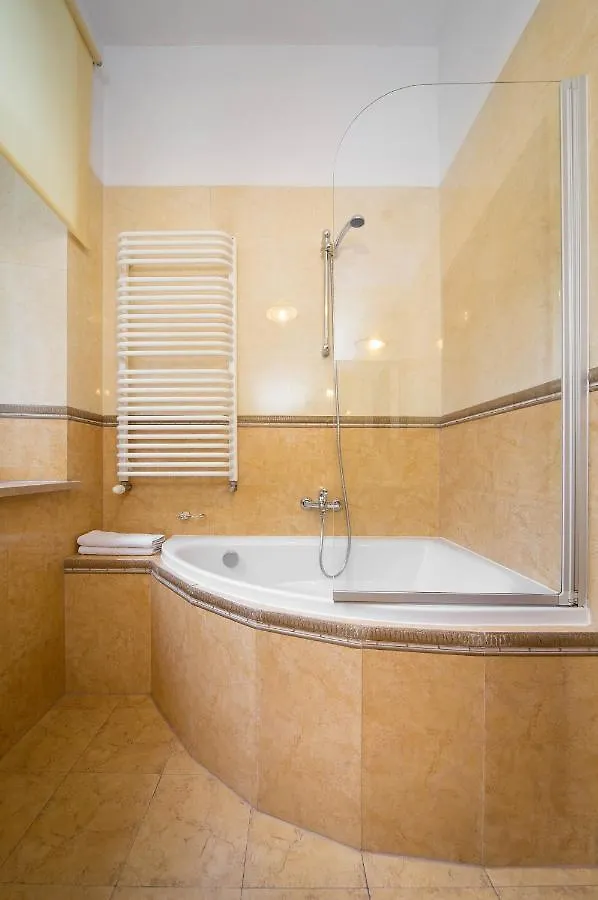 B12 - Comfort Apartemnts City Center Apartment Krakow Poland